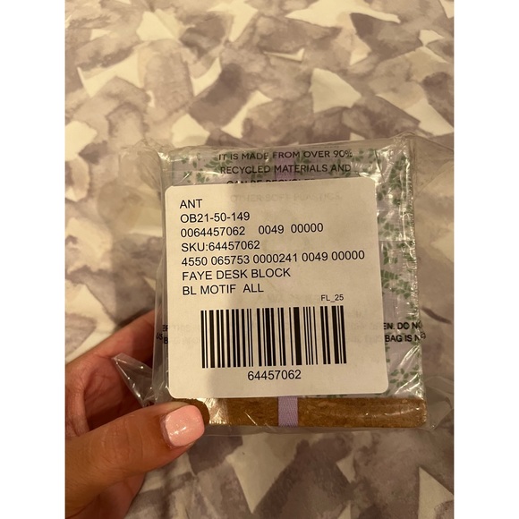 Desk Block - Picture 4 of 6